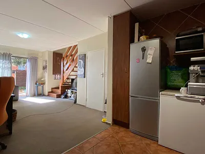 2 Bedroom Apartment To Rent in Randburg - VgMy.webp