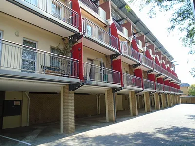 1 Bedroom Apartment For Sale in Randburg - img