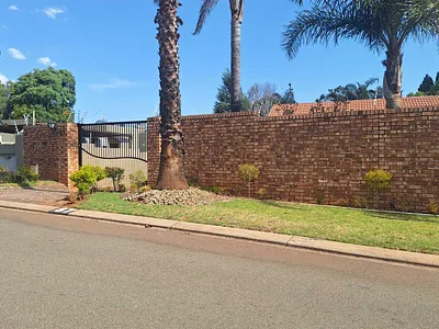 3 Bedroom House To Rent in Randburg - img