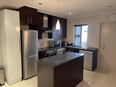 2 Bedroom Apartment To Rent in Sandton - 7Oyr.webp