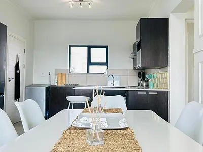 2 Bedroom Apartment To Rent in Sandton - wGYW.webp