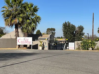 2 Bedroom Townhouse To Rent in Randburg - Fho2.webp