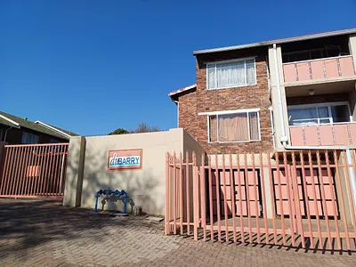 1 Bedroom Apartment For Sale in Randburg - bGIW.webp