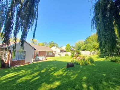 3 Bedroom House For Sale in Randburg - Fd3q.webp