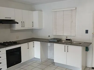 2 Bedroom Townhouse To Rent in Randburg - 9sbQ.webp