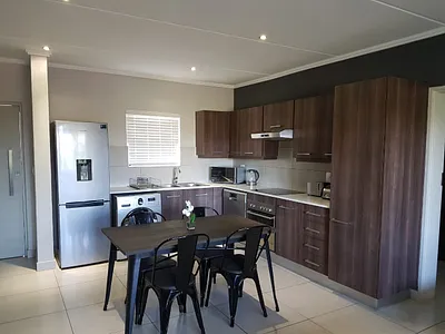 2 Bedroom Apartment To Rent in Sandton - cmNl.webp