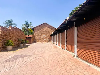 2 Bedroom Townhouse To Rent in Randburg - 3ej0.webp