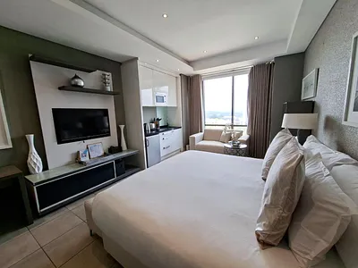 0.5 Bedroom Apartment To Rent in Sandton - TI4j.webp