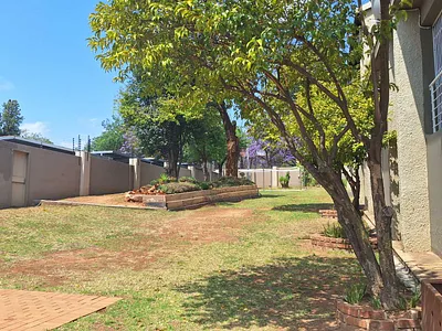 2 Bedroom Apartment For Sale in Randburg - img