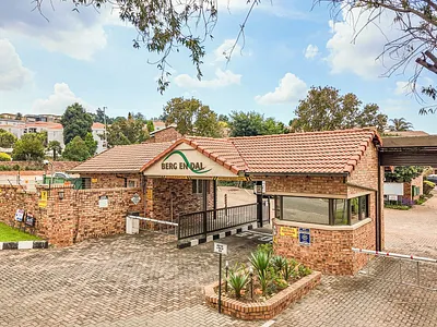 2 Bedroom Apartment For Sale in Randburg - 1vM2.webp