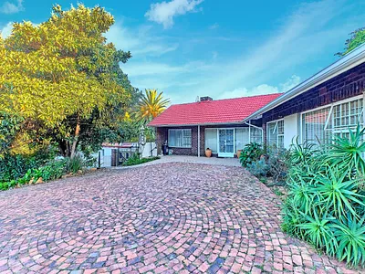 5 Bedroom Townhouse For Sale in Randburg - img