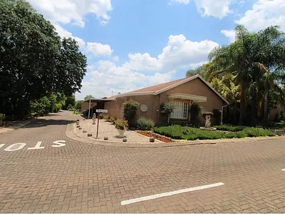 2 Bedroom Townhouse For Sale in Bela Bela - UGSF.webp