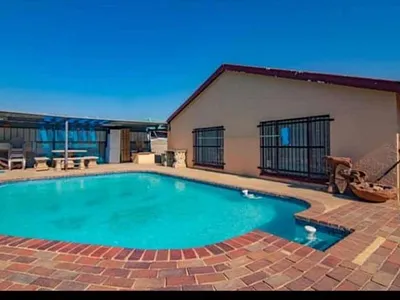 3 Bedroom House For Sale in Germiston - 3wfS.webp