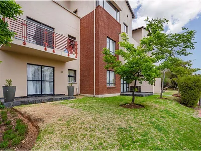 2 Bedroom Apartment For Sale in Randburg - dclh.webp