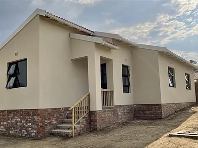 3 Bedroom House For Sale in East London - uKA0.webp