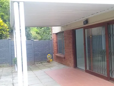 3 Bedroom Townhouse For Sale in Durban - FGep.webp