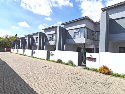 3 Bedroom Townhouse For Sale in Edenvale - LCAE.webp