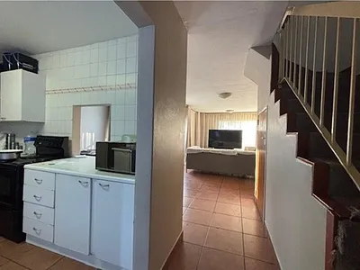 3 Bedroom Townhouse For Sale in Edenvale - zL1w.webp