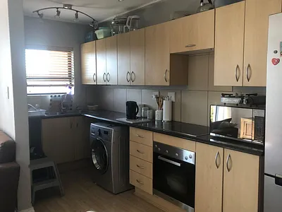 2 Bedroom Apartment For Sale in Randburg - at7i.webp