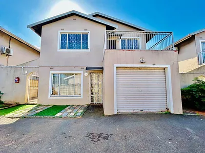 3 Bedroom Townhouse For Sale in Durban - tzz2.webp