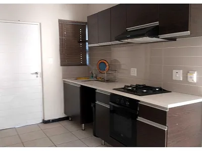 2 Bedroom Townhouse For Sale in Johannesburg - CLjb.webp