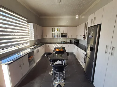 3 Bedroom House For Sale in Johannesburg - N2fF.webp