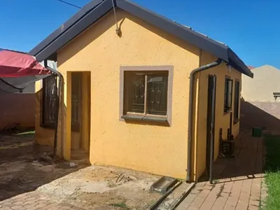 2 Bedroom House For Sale in Midrand - Ual9.webp