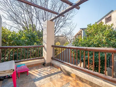 2 Bedroom Apartment For Sale in Randburg - WjSu.webp