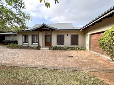 4 Bedroom House For Sale in Ballito - W9fT.webp