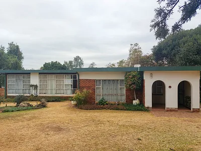 4 Bedroom House For Sale in Centurion - BwA3.webp