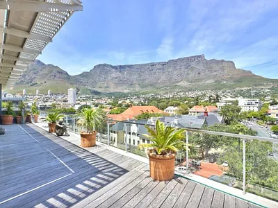 3 Bedroom Apartment For Sale in Cape Town - gQQc.webp