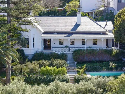 4 Bedroom House For Sale in Cape Town - kiHQ.webp