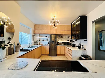 3 Bedroom Apartment To Rent in Sandton - H0f4.webp