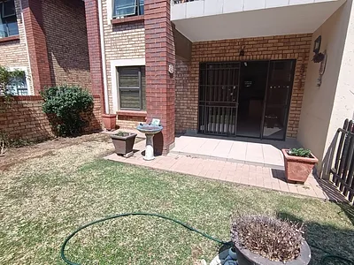 1 Bedroom Apartment For Sale in Randburg - 7H6k.webp