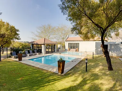3 Bedroom Apartment To Rent in Sandton - 2GnX.webp