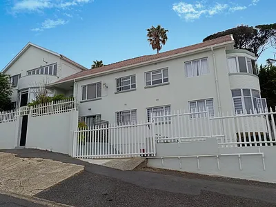 1 Bedroom Apartment For Sale in Cape Town - 1rSn.webp