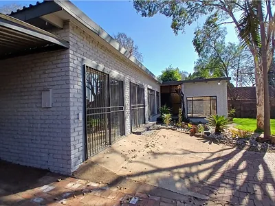 4 Bedroom House For Sale in Pretoria - Xxz3.webp