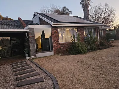 4 Bedroom House For Sale in Centurion - zF0d.webp