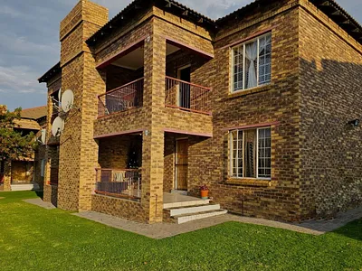 2 Bedroom Apartment For Sale in Midrand - GUmU.webp