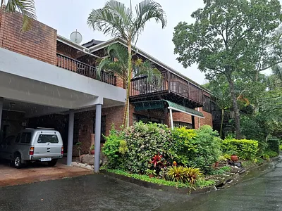 2 Bedroom Townhouse For Sale in Margate - 5BGR.webp