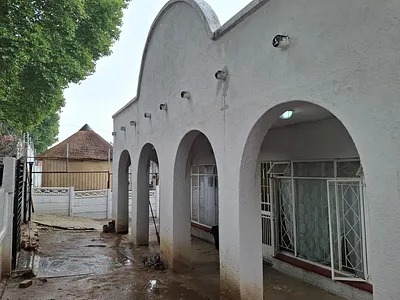 7 Bedroom House For Sale in Johannesburg - 4rY0.webp