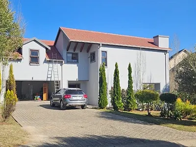 4 Bedroom House For Sale in Centurion - M8VW.webp