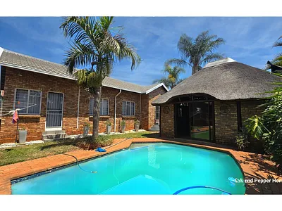 3 Bedroom House For Sale in Pretoria - jCI7.webp