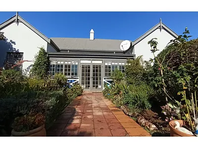 5 Bedroom House For Sale in Sandton - SPSr.webp
