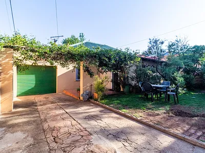 3 Bedroom House For Sale in Johannesburg - ZjSf.webp