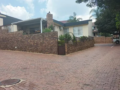 3 Bedroom Townhouse For Sale in Pretoria - YFOZ.webp