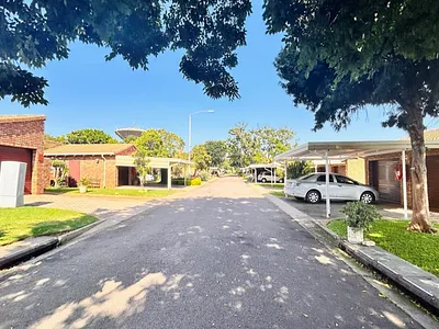 2 Bedroom Townhouse For Sale in Pretoria - aBYQ.webp