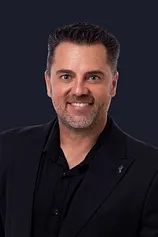 EUGENE SWANEPOEL - 4nSB.webp