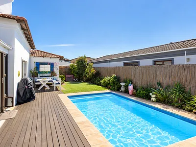 5 Bedroom House For Sale in Blouberg - 1jRD.webp
