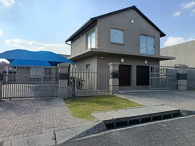 4 Bedroom House For Sale in Secunda - img